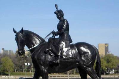 Horse in art: Packing beauty and power