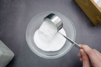 How to Make Decongestant Shower Bombs