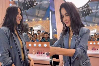 Katrina Kaif Asks 'Aapki Biwi Ya Girlfriend Hai’ While Handing Out Goodies To Paps; Watch Viral Video