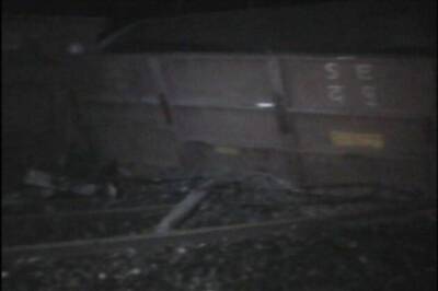 UP: Goods train gets derailed near Mughalsarai
