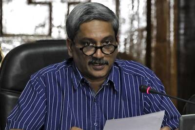 Manohar Parrikar Lauds HAL, ADA on Induction of Tejas Planes