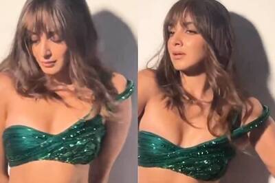 Sexy! Kiara Advani Flaunts Her Curves In A Hot New Mermaid Avatar; Watch Video