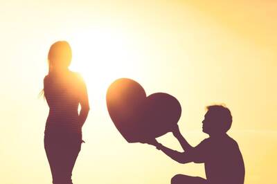 Confession Day 2024: Romantic Ways to Confess Feelings to Your Crush This Anti-Valentine’s Week