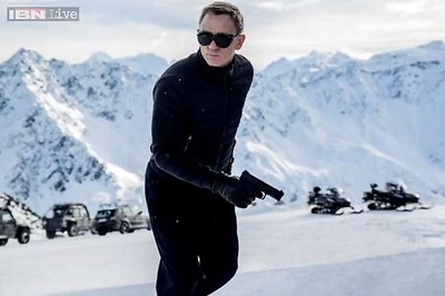 Review: 'Spectre' is strictly escapist fun