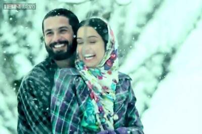 Vishal Bhardwaj dedicates National Awards win to Kashmiri Pandits, Anupam Kher calls it 'fraudish'