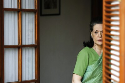 Congress Leader Sonia Gandhi Holds Virtual Meet to Discuss Political Situation, Farmers' Issue