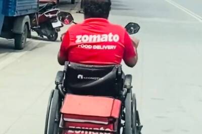 Man Travels on Wheelchair to Deliver Food, Desis Call Him 'Inspiring'