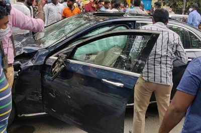 Bengaluru Accident: Mercedes Rams Into 6 Vehicles, Kills One; Driver Admitted to Hospital