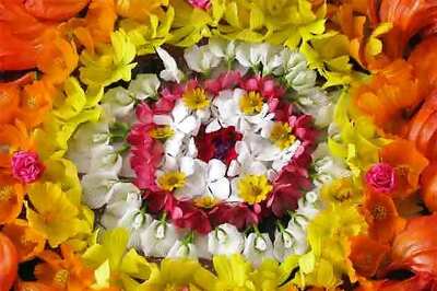 Onam mood grips old age homes as well