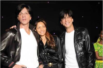 Shah Rukh Khan Jokes About Staying Home for 1.5 Years as Gauri Posts This Pic