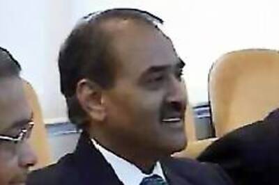 Govt-AAI impasse over airport revamp