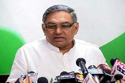 Cong to garner support on reforms through dialogue