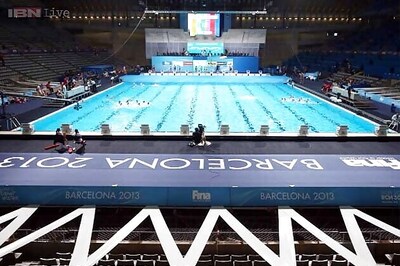 Efimova stuns Pedersen to win 200m breast-stroke gold