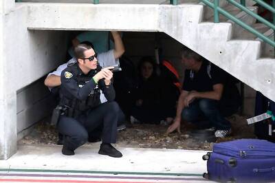 5 Killed, 8 Hurt in Shooting at Florida's Fort Lauderdale Airport, Gunman Held