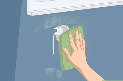 How to Repair Drywall Tape That Is Separating from Your Walls