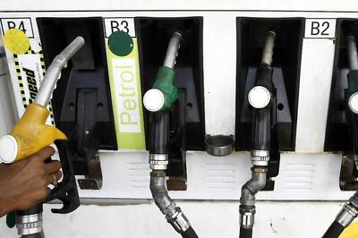 Supreme Court to Govt: People Must Know How to Get Stickers Indicating Fuel in Vehicles