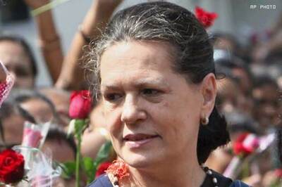 WikiLeaks: Parents opposed Sonia-Rajiv wedding