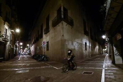 Spain PM Works On New State Of Emergency To Curb Outbreak