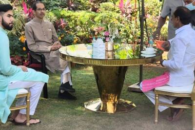 'India Needs Change', Says Telangana CM After 'Fruitful' Meeting With Uddhav Thackeray in Mumbai