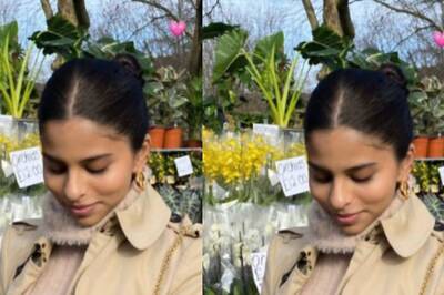 Suhana Khan Smiles Cutely With a Bouquet of Flowers as She Vacations With Cousin Alia, Mom Gauri Khan