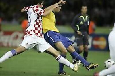 Brazil sweat to a 1-0 win over Croatia