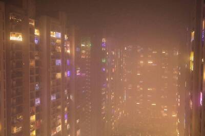 Mask Up & Stay Indoors: As Delhi-NCR Becomes a Gas Chamber Yet Again, Here's How You Can Save Yourself