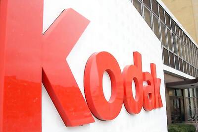 Kodak to stop making cameras, digital frames
