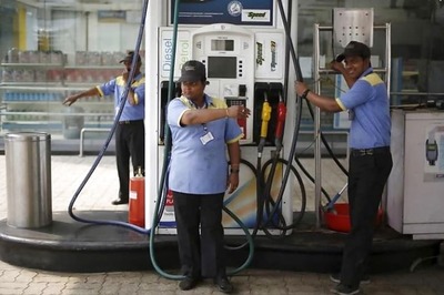 STF Found Seven Petrol Pumps Cheating Consumers Using Chip