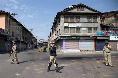 One More Killed in Kashmir Violence, Death Toll Rises to 30