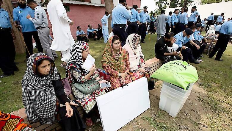 Pakistan Election Commission Rejects Rigging Allegations; PML-N Warns of Protests