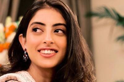 Navya Naveli Nanda Plays Piano in Viral Instagram Video; Ananya Panday, Shanaya Kapoor React