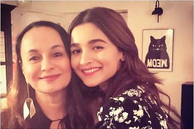 Alia Bhatt Terribly Misses Mom Soni Razdan, Shares Her Bedside Note