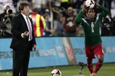 Mexico confirm Herrera as World Cup finals coach