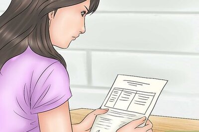 How to Get a Cash Advance From a Visa Card