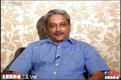 Manohar Parrikar to visit LoC, review security situation
