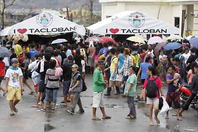 US, Britain send warships to help Philippine relief efforts