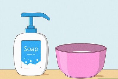 How to Make Your Own Bubble Bath