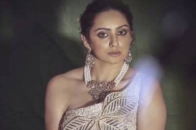 Shruti Marathe Paints A Dreamy Picture In An Offbeat Ethnic Ensemble