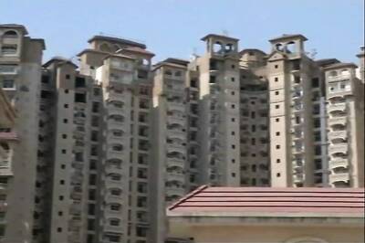 Home Buyers Meet Representatives of Amrapali Group in SC for Status Check of Delayed Projects