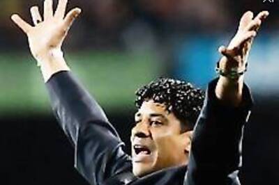 Barcelona to replace coach Rijkaard with Guardiola
