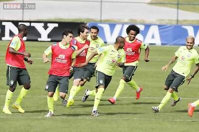 World Cup 2014: Germany out to down Neymar-less Brazil as titans clash