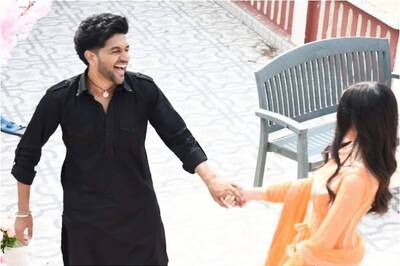 Guru Randhawa's Mushy Pic with Mystery Girl Sparks Engagement Rumours