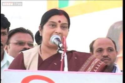 Sushma Swaraj, Uma Bharti take oath in Sanskrit