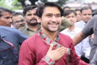 Dhirendra Krishna Shastri, Peethadheeshwar of Bageshwar Dham, Announces Padyatra to Promote Hindu Unity and Sanatan Values