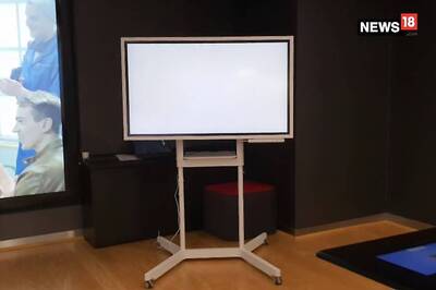 Samsung Flip First Look: Convert Any Space Into Smart Meeting Room