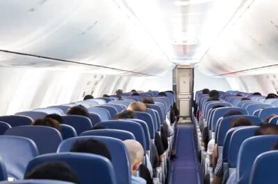 UK Passengers On Turkey-Bound Flight Finish Alcohol Supply Within 30 Minutes