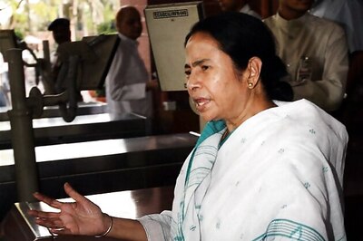 Mamata plans factory on 600 acres of Singur land
