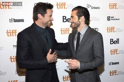 Jake Gyllenhall makes first public appearance after injury