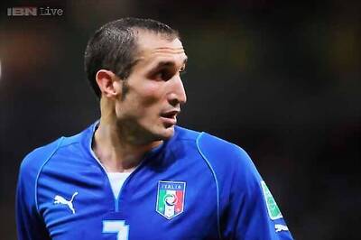 World Cup 2014: Giorgio Chiellini hopes FIFA reduces Suarez's penalty