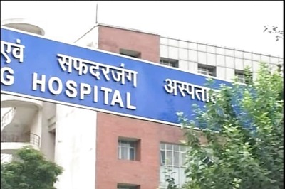 Safdarjung Hospital Seeks Contact Details of Staff's WhatsApp Group Admins to Check Fake News